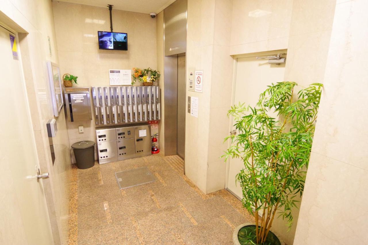 Nippombashi Art Hotel 503 Osaka Exterior photo